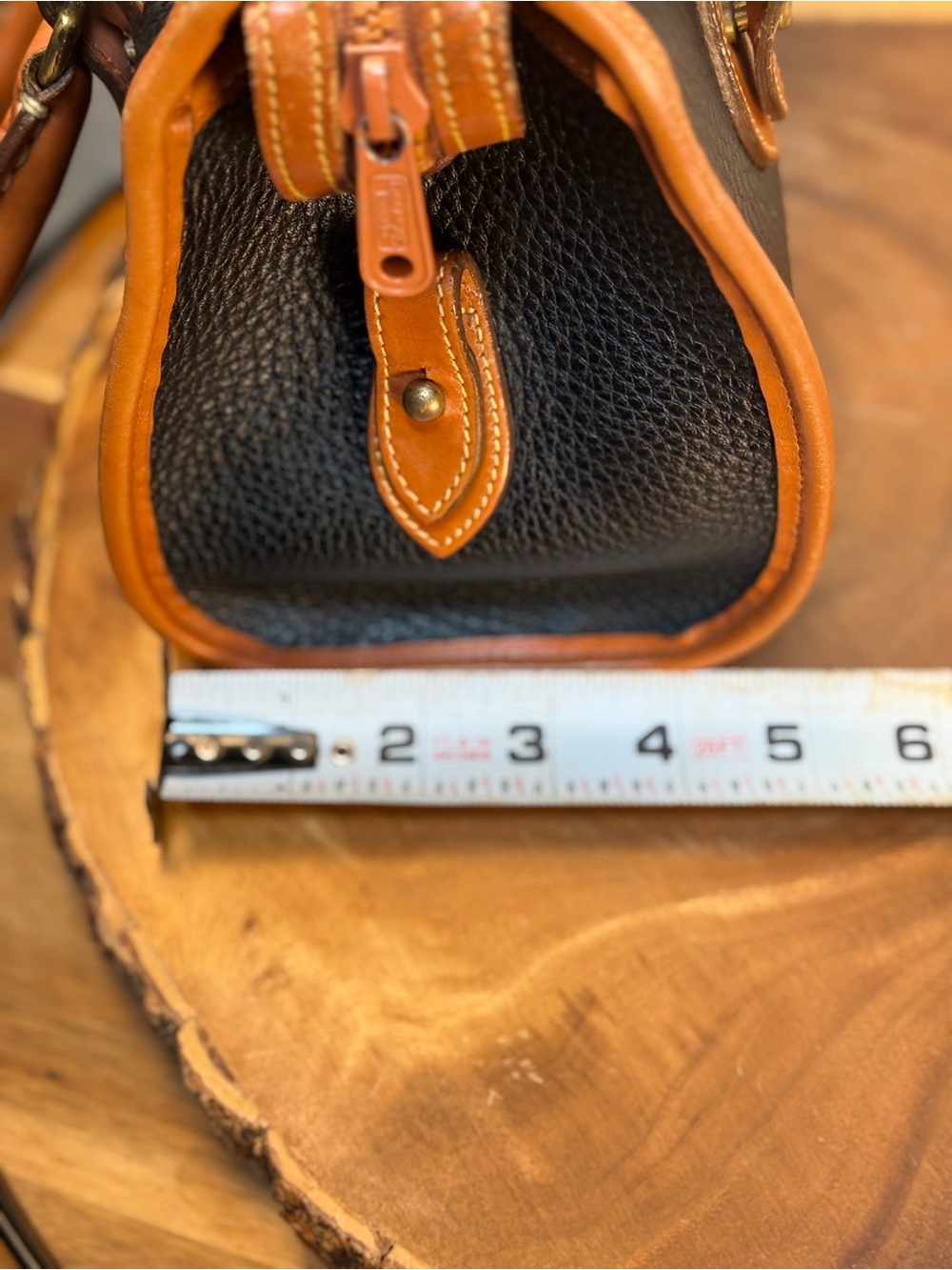 Dooney & Bourke Vintage AWL Satchel Black Leather British Tan Trim EUC - Picture 13 of 14